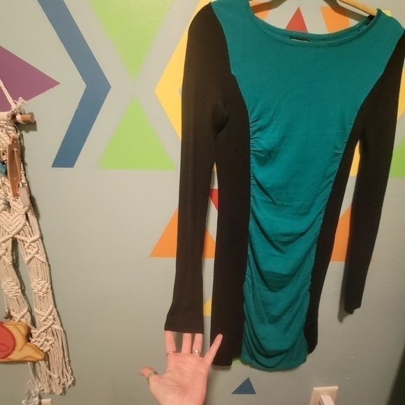 NWT Express Women's Ruched Sweater Knit Mini Dress Green And Black Size XS - Picture 6 of 12